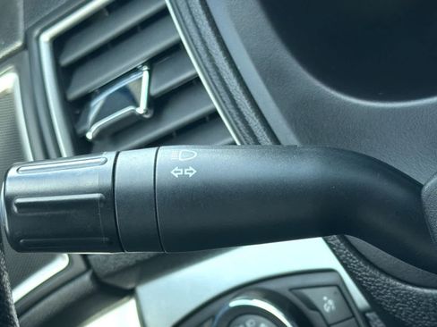 Used 2018 Ford Explorer XLT w/ Equipment Group 202A image 27