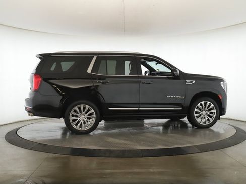 Used 2022 GMC Yukon Denali image 6