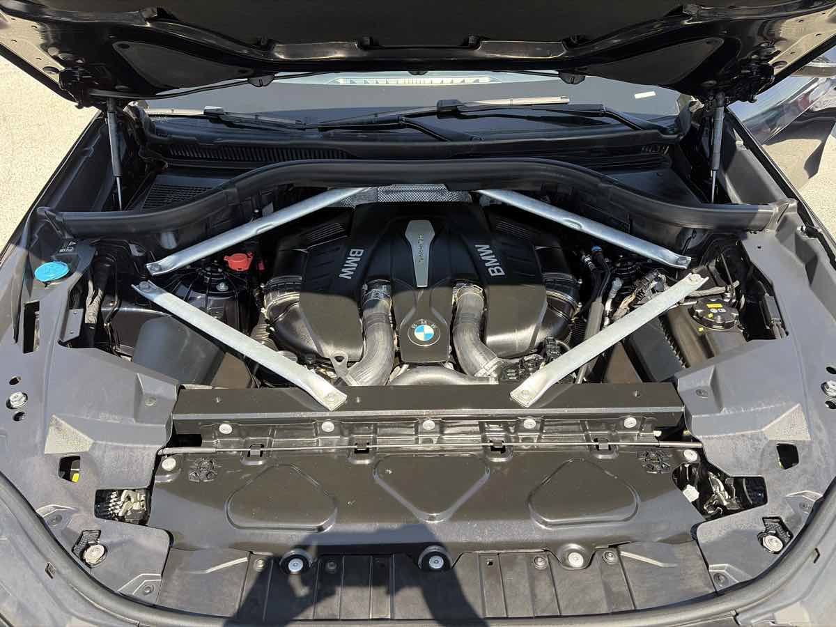 Used 2019 BMW X5 xDrive50i w/ M Sport Package AWD/4WD image 36