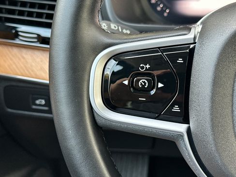 Certified 2025 Volvo XC90 B6 Plus AWD/4WD image 29