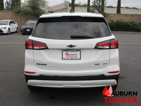 Used 2023 Chevrolet Equinox RS w/ RS Leather Package image 5