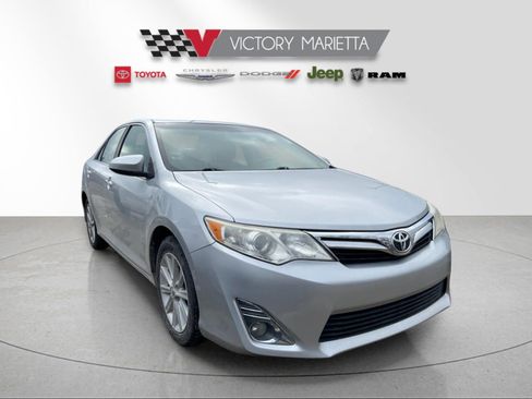 Used 2013 Toyota Camry XLE w/ Leather Pkg image 5