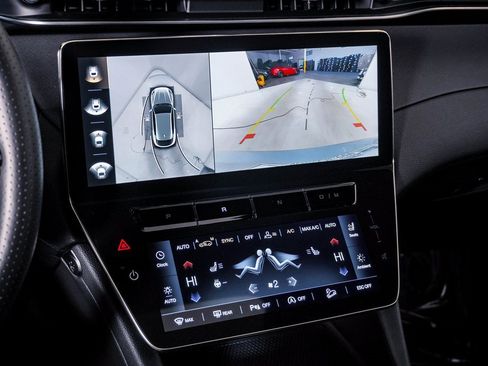 Certified 2024 Maserati Grecale Modena image 23