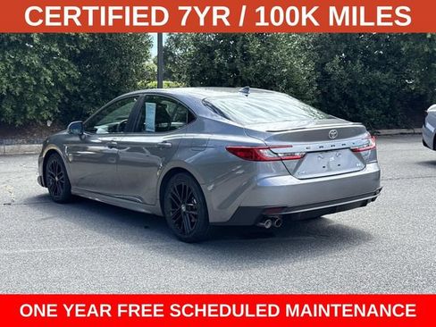Used 2025 Toyota Camry SE FWD image 4