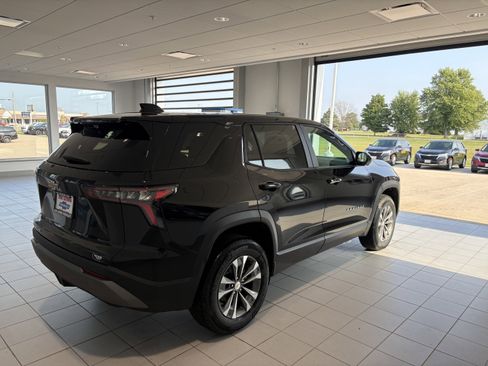 New 2026 Chevrolet Equinox LT w/ Convenience Package II image 6