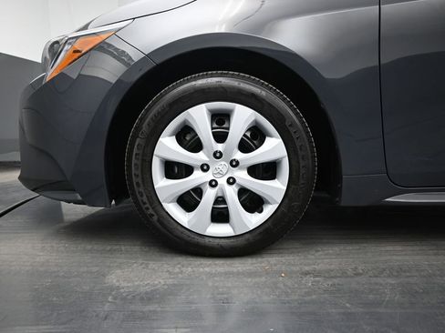 Used 2024 Toyota Corolla LE image 20