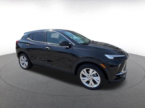 Used 2025 Buick Encore GX Preferred FWD image 2