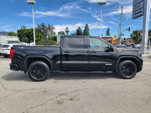 Used 2022 GMC Sierra 1500 Elevation w/ Elevation Premium Package image 4