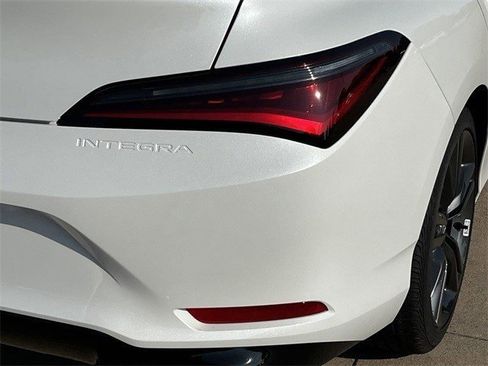 Certified 2025 Acura Integra A-Spec image 7