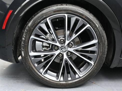 Used 2024 Toyota Prius XLE image 13