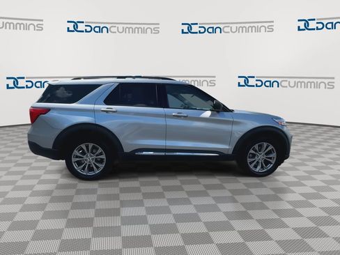 Used 2023 Ford Explorer XLT w/ Equipment Group 202A AWD/4WD image 9