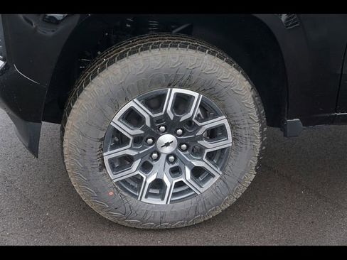 New 2026 Chevrolet Colorado Z71 image 18
