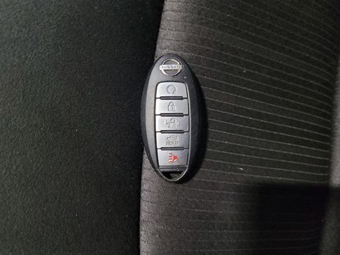 Used 2021 Nissan Altima 2.5 SV w/ SV Premium Package image 32