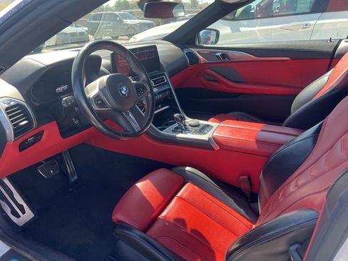 Used 2023 BMW 840i Convertible w/ Comfort Seating Package image 8