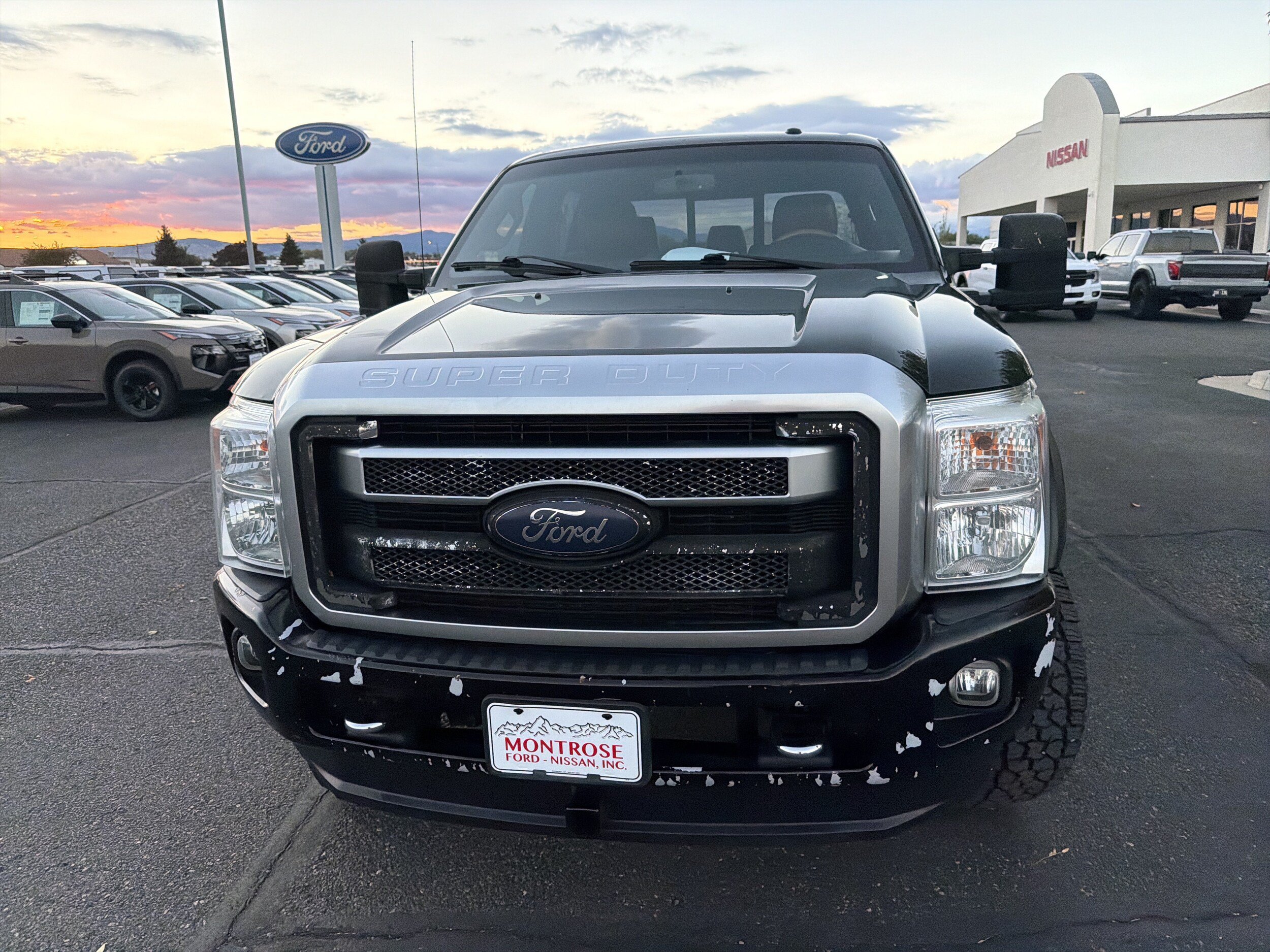 Used 2016 Ford F250 Platinum w/ Platinum Package AWD/4WD image 2