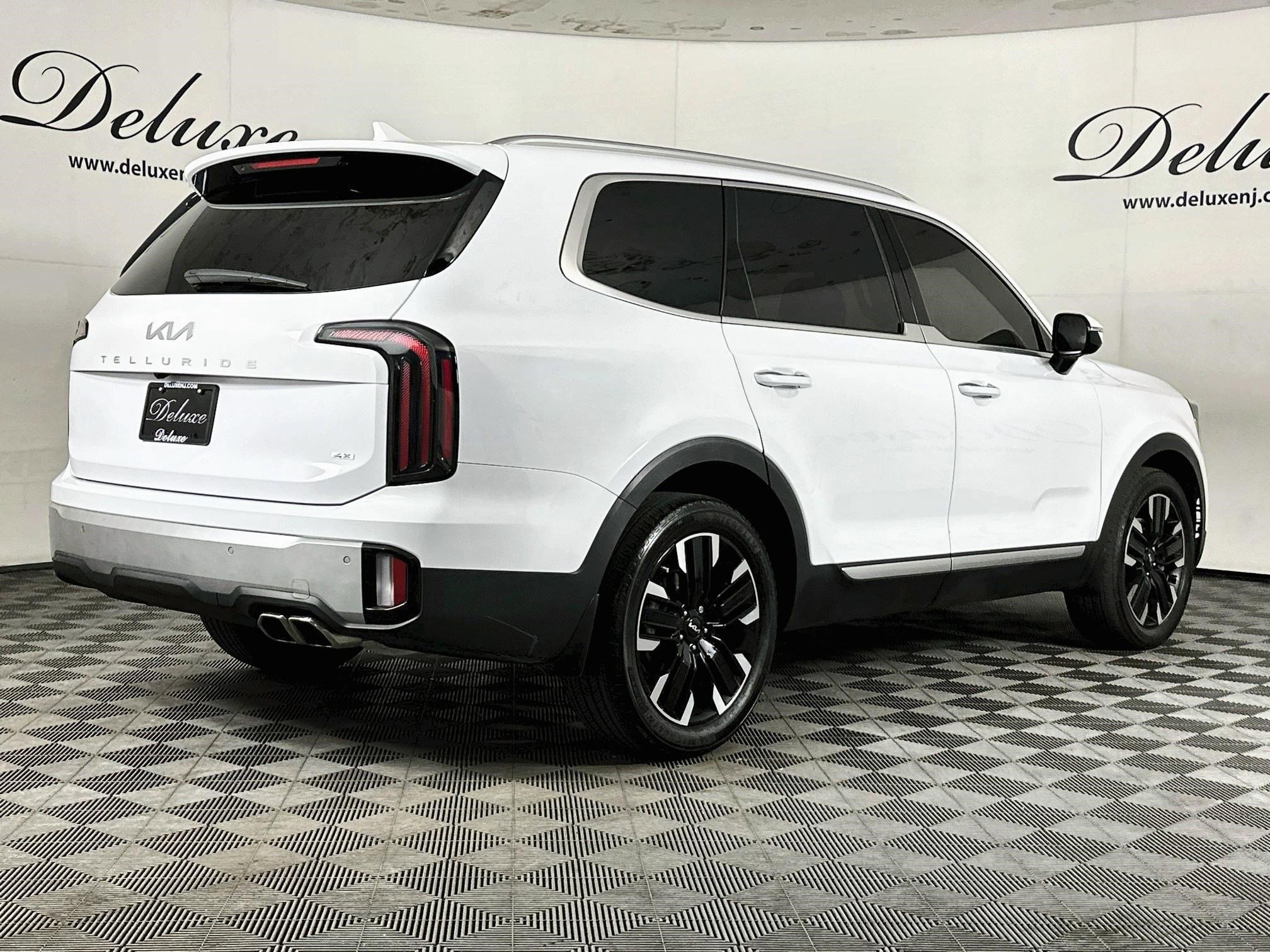 Used 2024 Kia Telluride SX Prestige AWD/4WD image 6