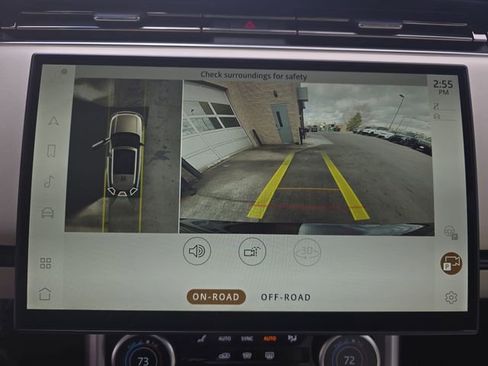 Used 2023 Land Rover Range Rover SE image 23