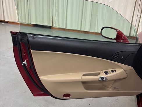 Used 2008 Chevrolet Corvette Convertible w/ Preferred Equipment Group image 20