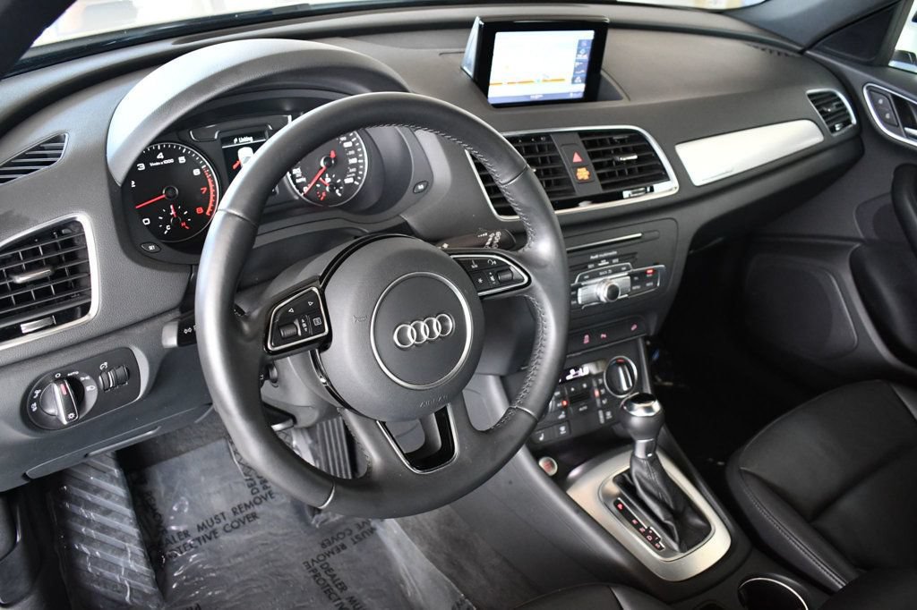Used 2018 Audi Q3 2.0T Premium Plus w/ Premium Plus Package AWD/4WD image 12