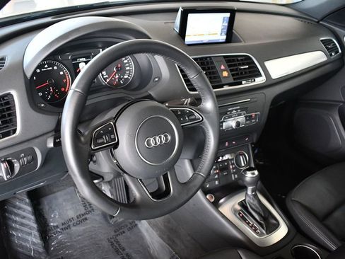 Used 2018 Audi Q3 2.0T Premium Plus w/ Premium Plus Package AWD/4WD image 12