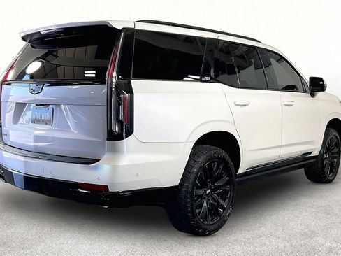 Used 2021 Cadillac Escalade Sport w/ Driver Assist Tech Package AWD/4WD image 4