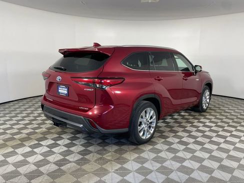 Used 2021 Toyota Highlander Limited AWD/4WD image 23