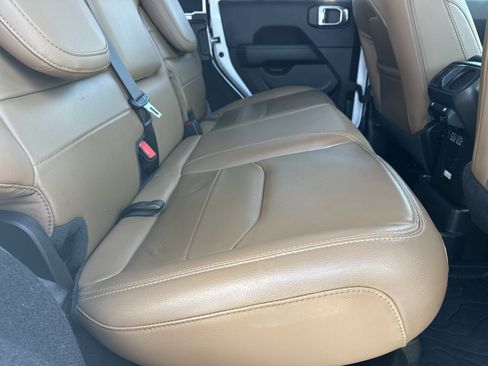 Used 2021 Jeep Wrangler Unlimited Sahara w/ Cold Weather Group image 16