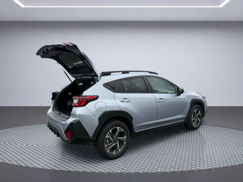 Used 2024 Subaru Crosstrek 2.0i Premium AWD/4WD image 9