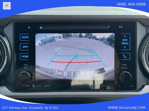 Used 2019 Toyota Tacoma Limited image 18