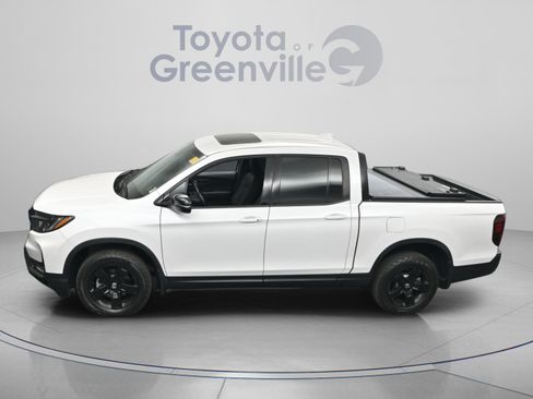 Used 2024 Honda Ridgeline Black Edition image 4
