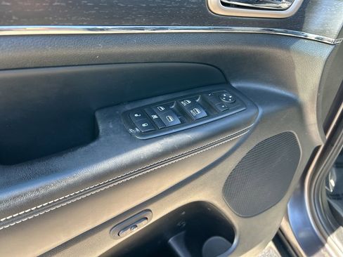 Used 2015 Jeep Grand Cherokee Limited image 13