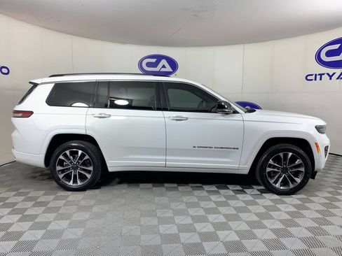 Used 2022 Jeep Grand Cherokee L Overland w/ Luxury Tech Group IV RWD image 2