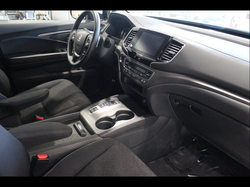 Certified 2023 Honda Ridgeline Sport image 23