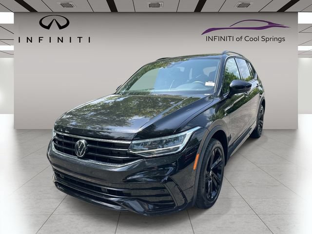 Used 2024 Volkswagen Tiguan SE R-Line FWD image 3
