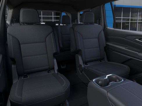 New 2025 Chevrolet Traverse LT image 17