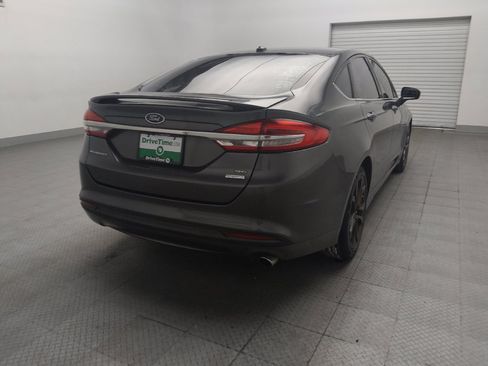Used 2018 Ford Fusion SE w/ Equipment Group 201A FWD image 7