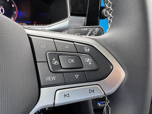 New 2025 Volkswagen Taos SEL image 36