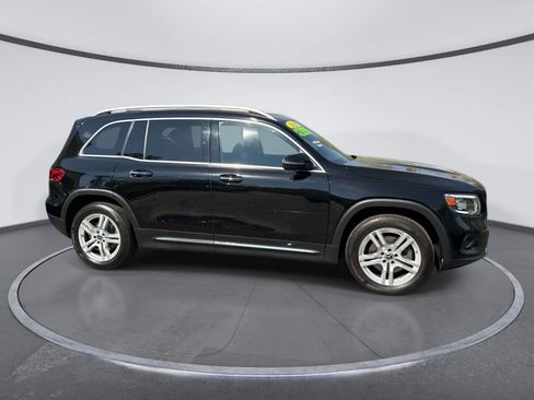 Used 2020 Mercedes-Benz GLB 250 4MATIC image 5