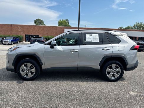 Used 2024 Toyota RAV4 XLE AWD/4WD image 16