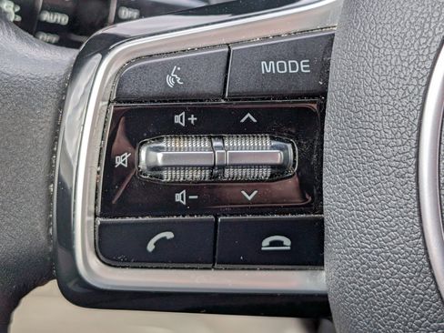 Used 2022 Kia Sorento SX image 26