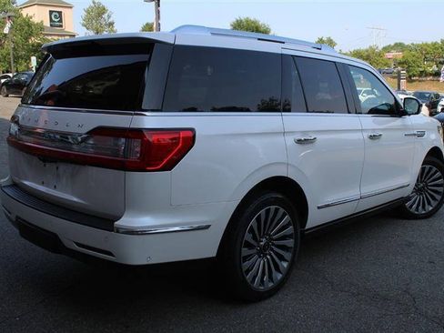 Used 2018 Lincoln Navigator Reserve w/ Technology Package AWD/4WD image 5