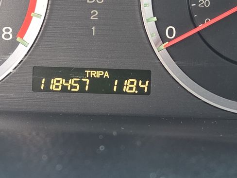 Used 2010 Honda Accord EX-L image 24