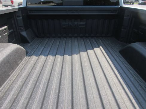 New 2026 GMC Sierra 1500 AT4 w/ AT4 Premium Package AWD/4WD image 9