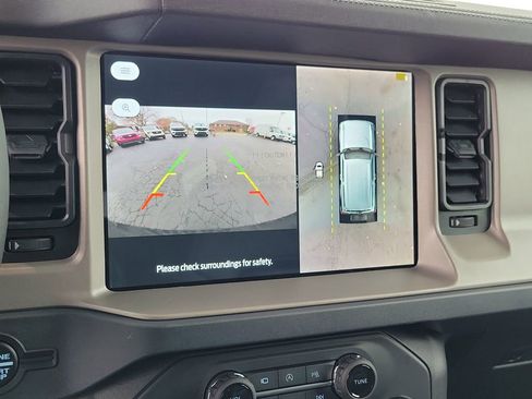 New 2025 Ford Bronco Outer Banks w/ Sasquatch Package image 26