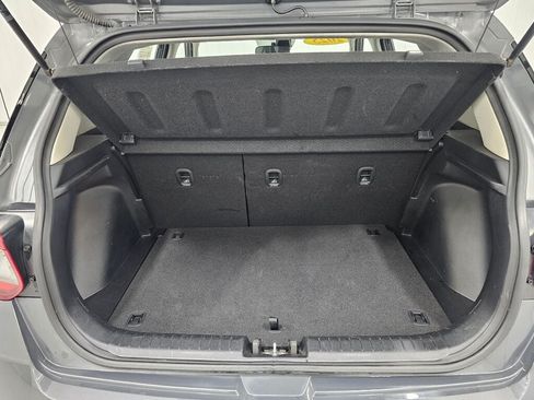 Used 2025 Hyundai Venue SEL FWD image 15