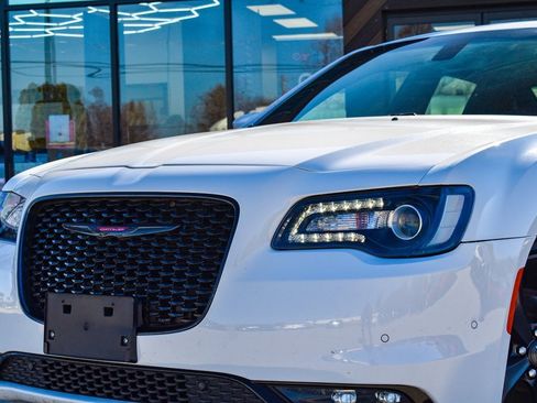 Used 2023 Chrysler 300 S image 2