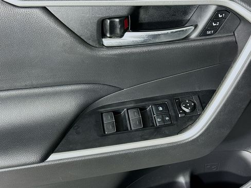 Used 2022 Toyota RAV4 XLE Premium AWD/4WD image 14