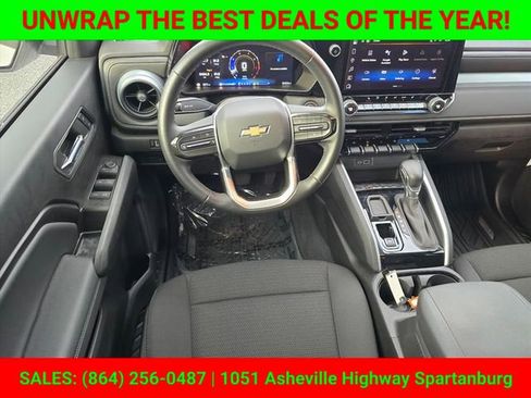 New 2024 Chevrolet Colorado LT w/ LT Convenience Package II image 16