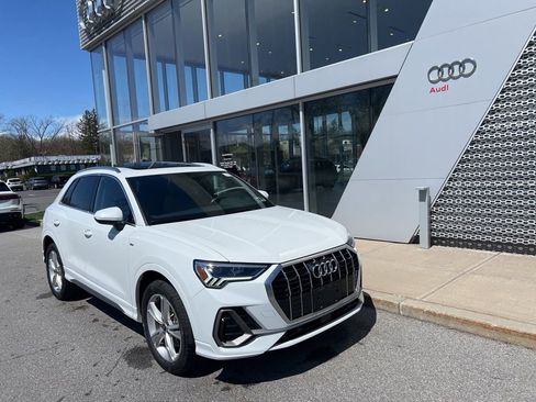 Used 2022 Audi Q3 2.0T Premium Plus image 5