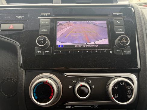 Used 2018 Honda Fit LX image 16